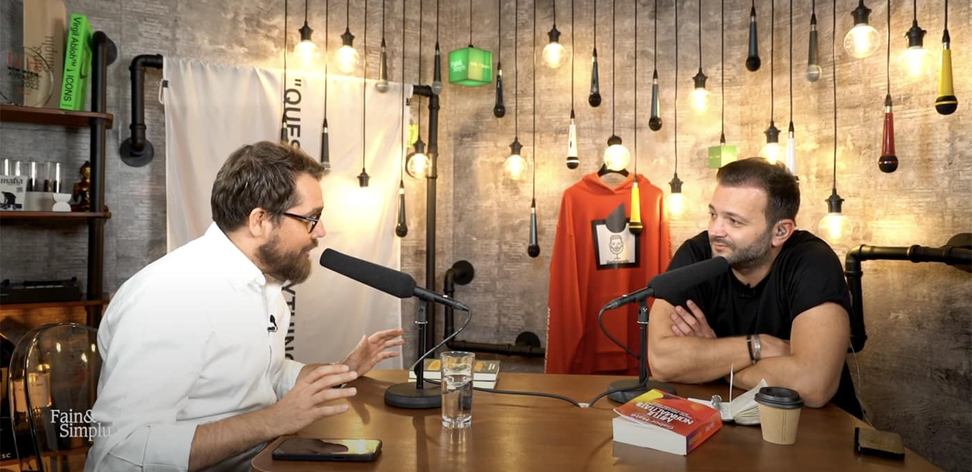 Mihai Morar de vorbă cu Gáspár György, la podcastul „Fain și Simplu“ [VIDEO]
